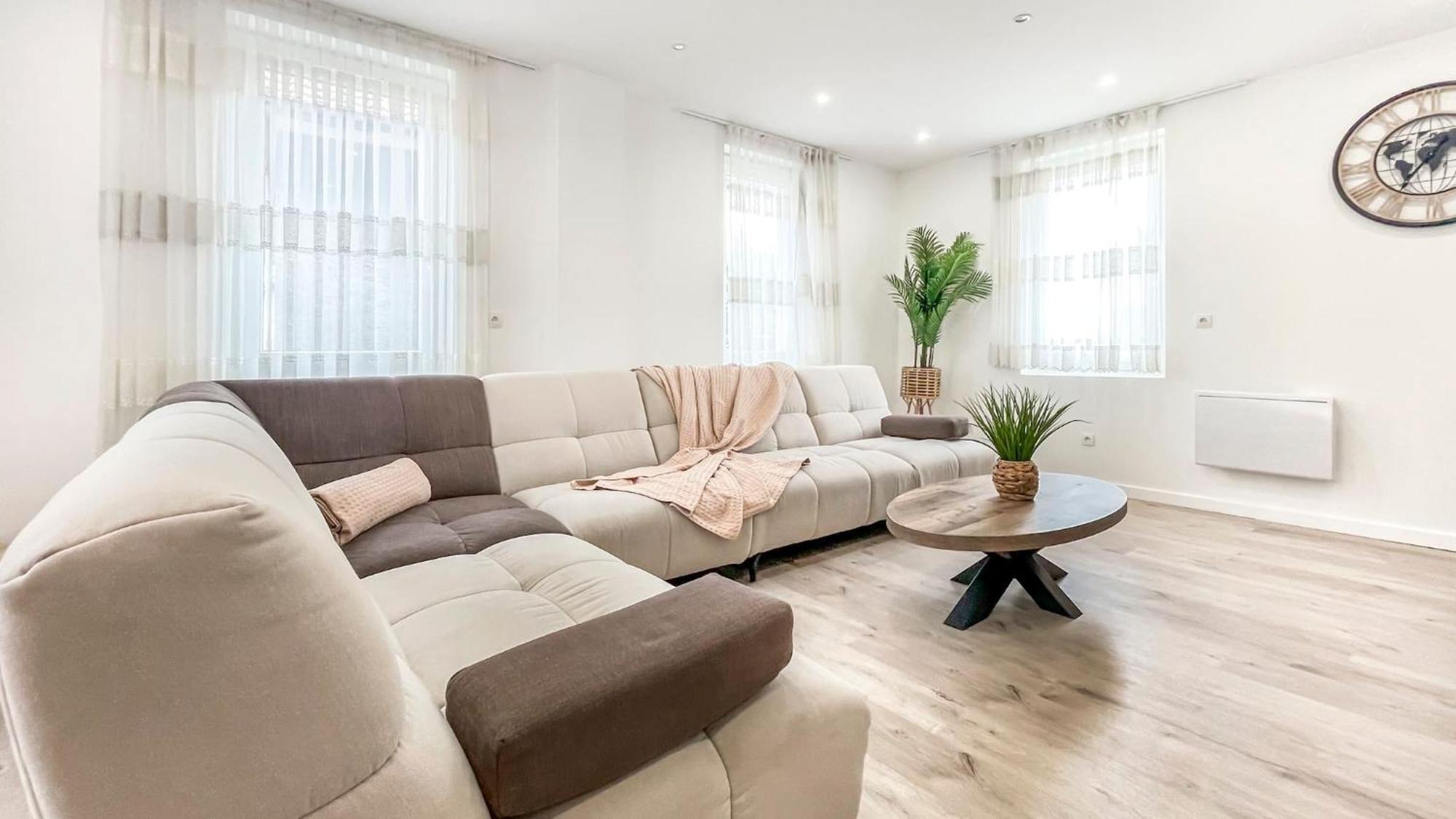 Homey Sakine- Proche Centre- Netflix- Wifi Cluses Eksteriør bilde
